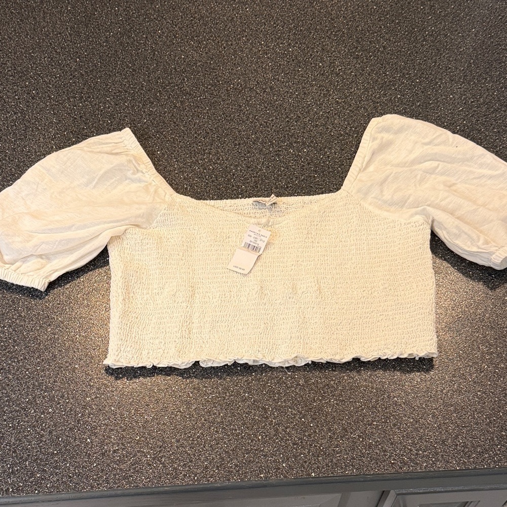 NWT American Eagle White Puff Sleeve Crop Top - size Large